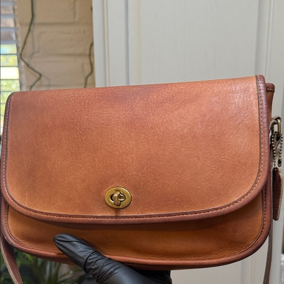 Vintage Coach City Bag - Picture 16 of 17